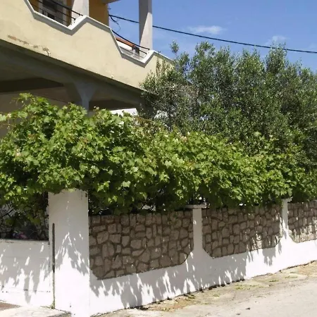 Апартаменты By The Sea Preko, Ugljan - 20402